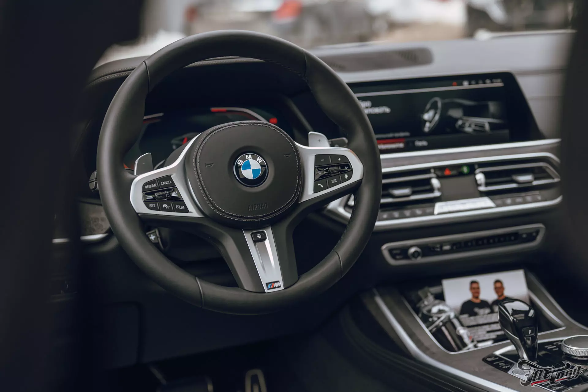 BMW X7. Оклейка в матовый полиуретан. Детейлинг